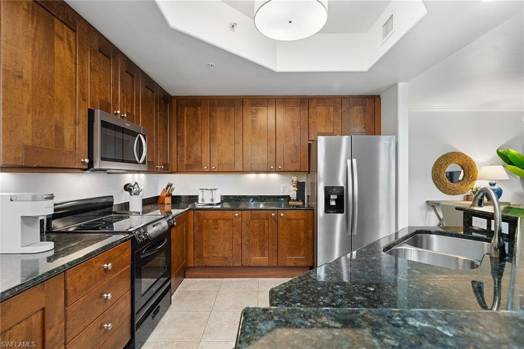 985 Sandpiper St I105, Naples, FL 34102-13