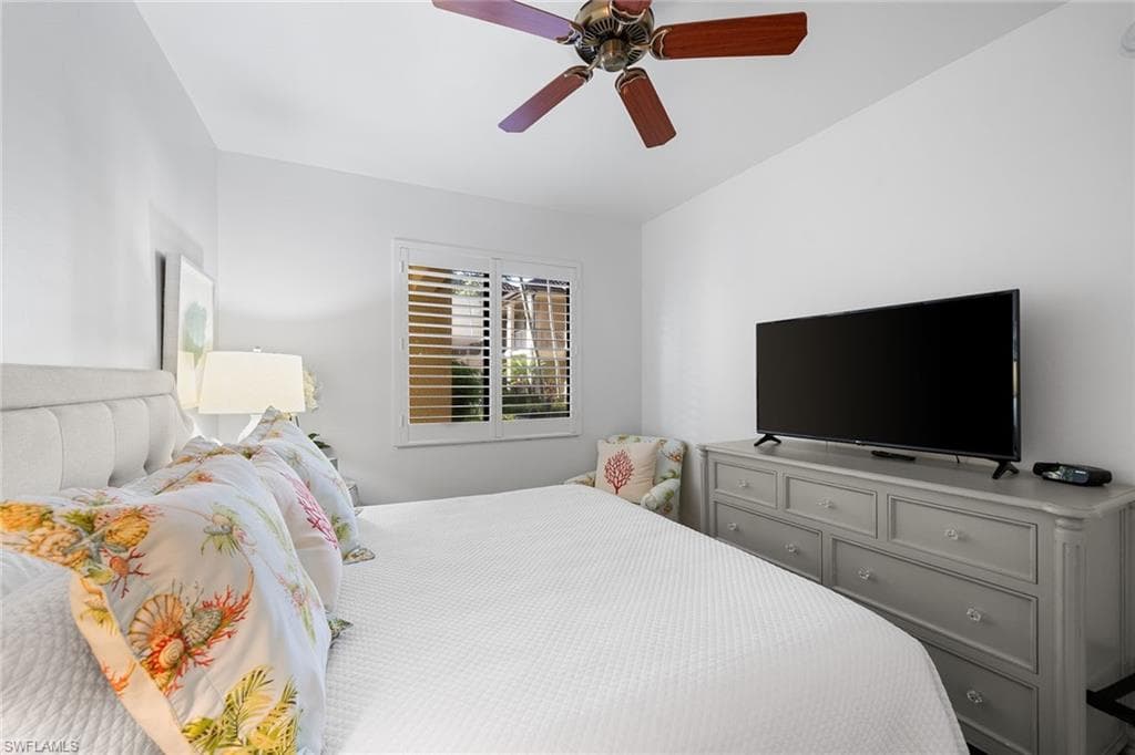 985 Sandpiper St I105, Naples, FL 34102-22