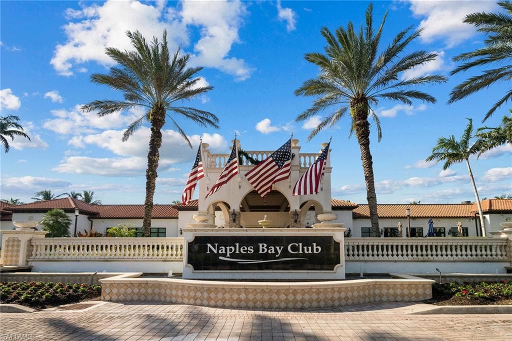 985 Sandpiper St I105, Naples, FL 34102-33
