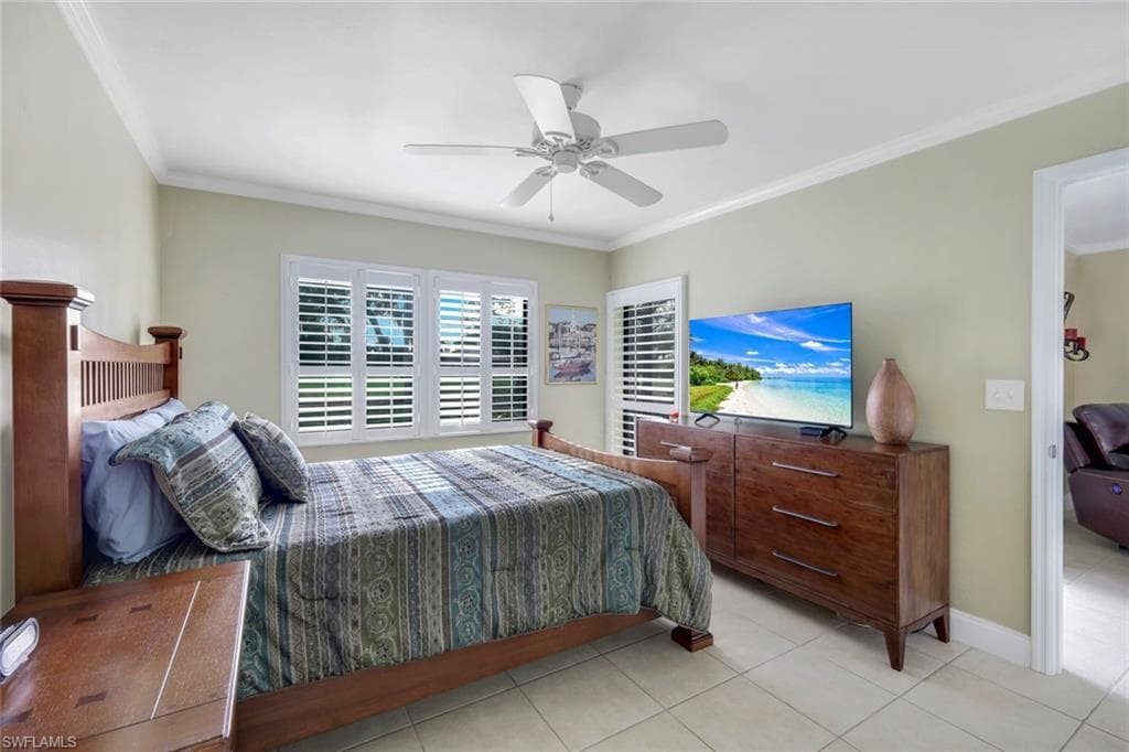 5857 Rattlesnake Hammock Rd 107, Naples, FL 34109-10