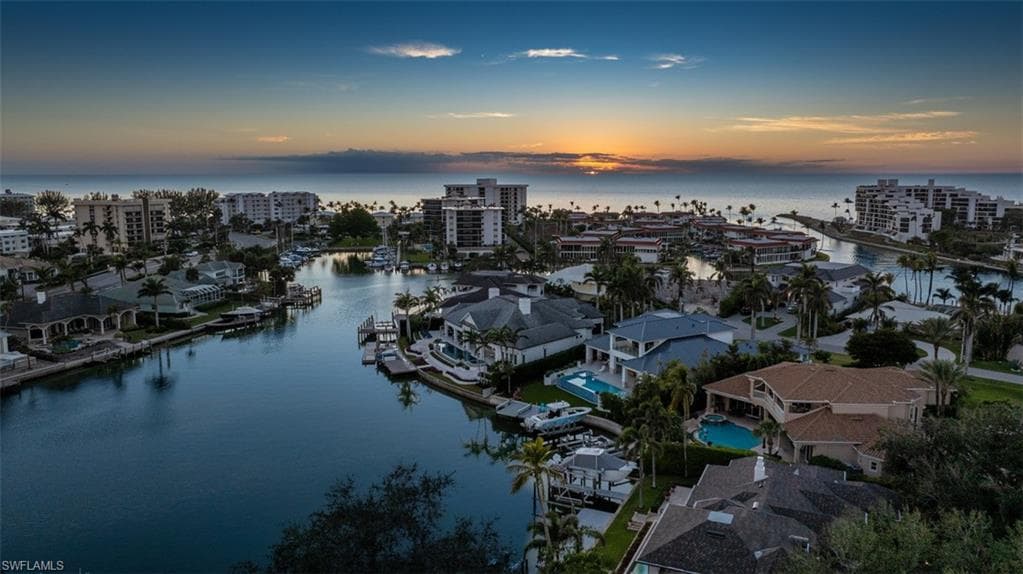 320 Bow Line Dr, Naples, FL 34103-18