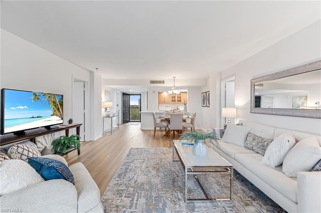 17 Bluebill Ave 604, Naples, FL 34108-10