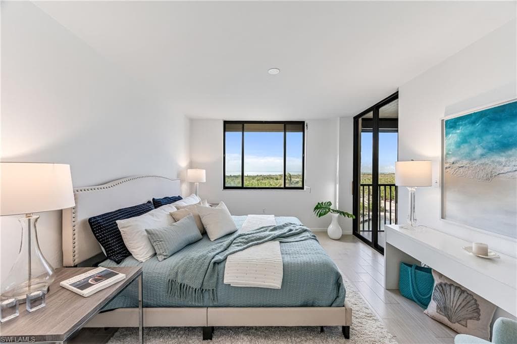 17 Bluebill Ave 604, Naples, FL 34108-12