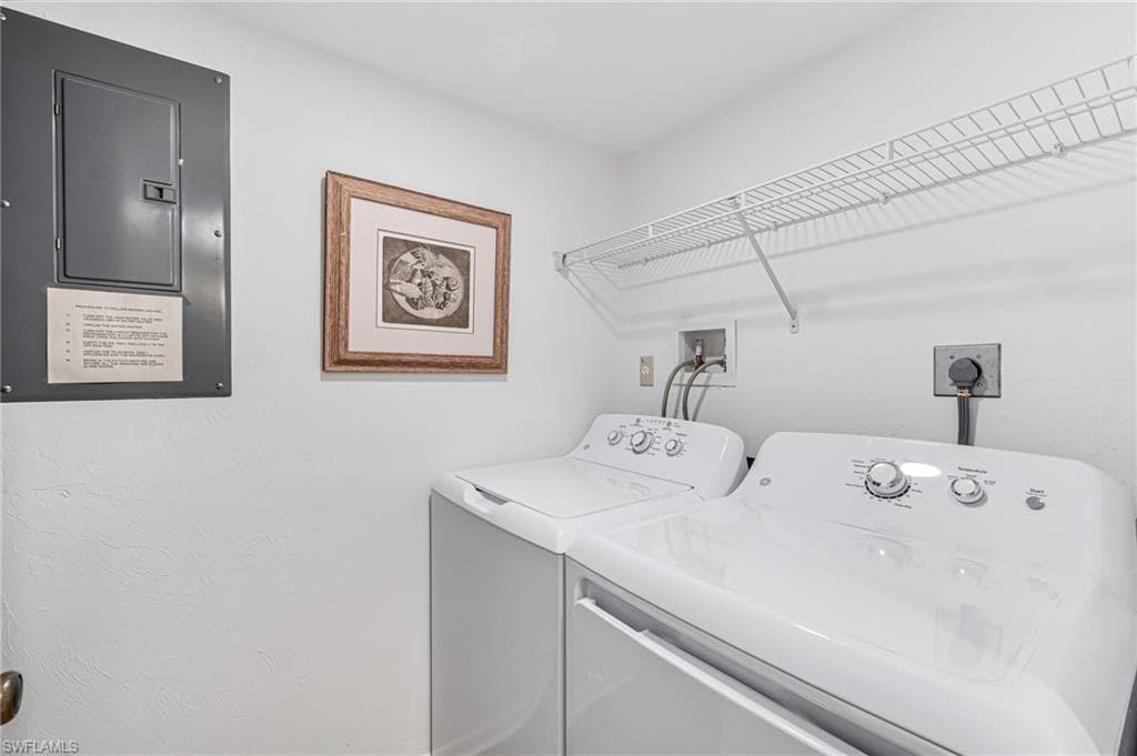 17 Bluebill Ave 604, Naples, FL 34108-21