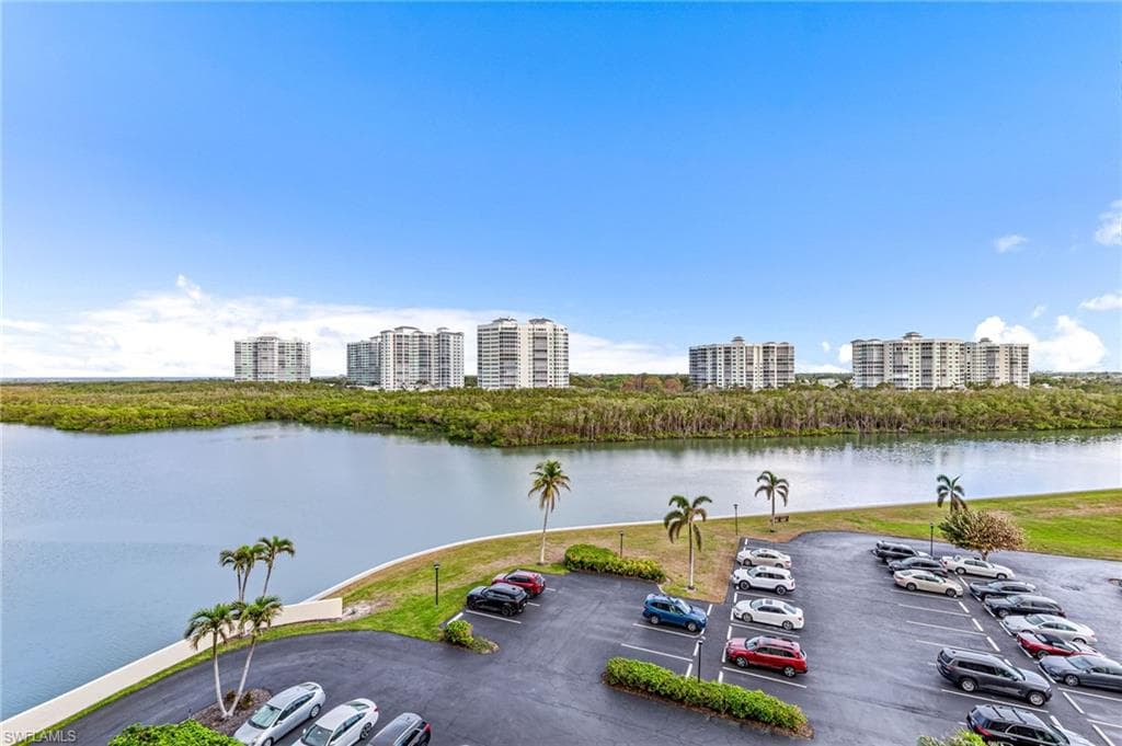 17 Bluebill Ave 604, Naples, FL 34108-26