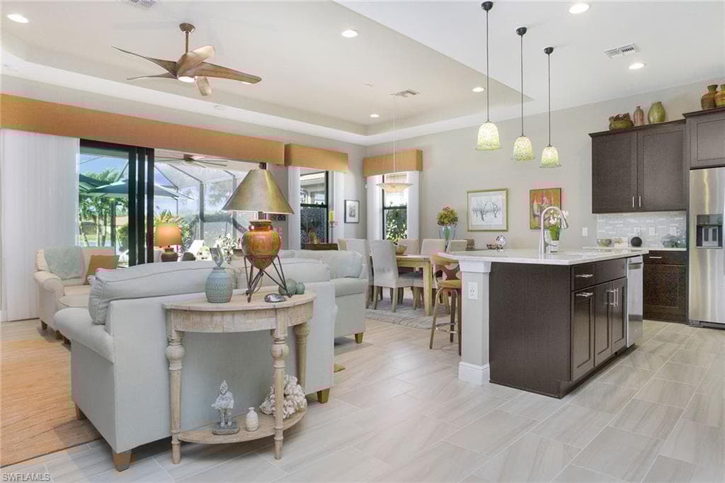 1371 Petone Ct, Naples, FL 34113-15