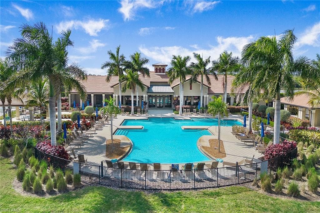 1371 Petone Ct, Naples, FL 34113-36