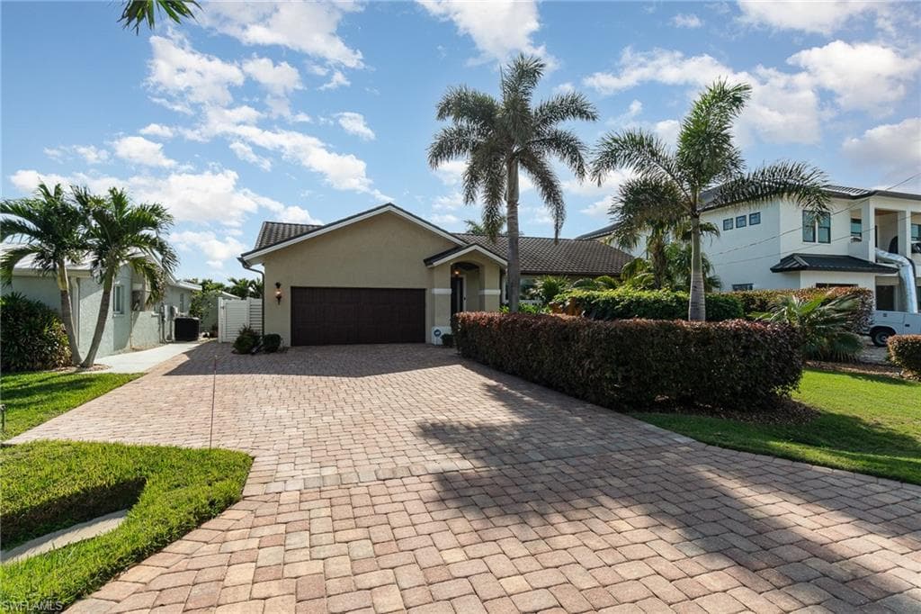 218 2nd St, Bonita Springs, FL 34134-5