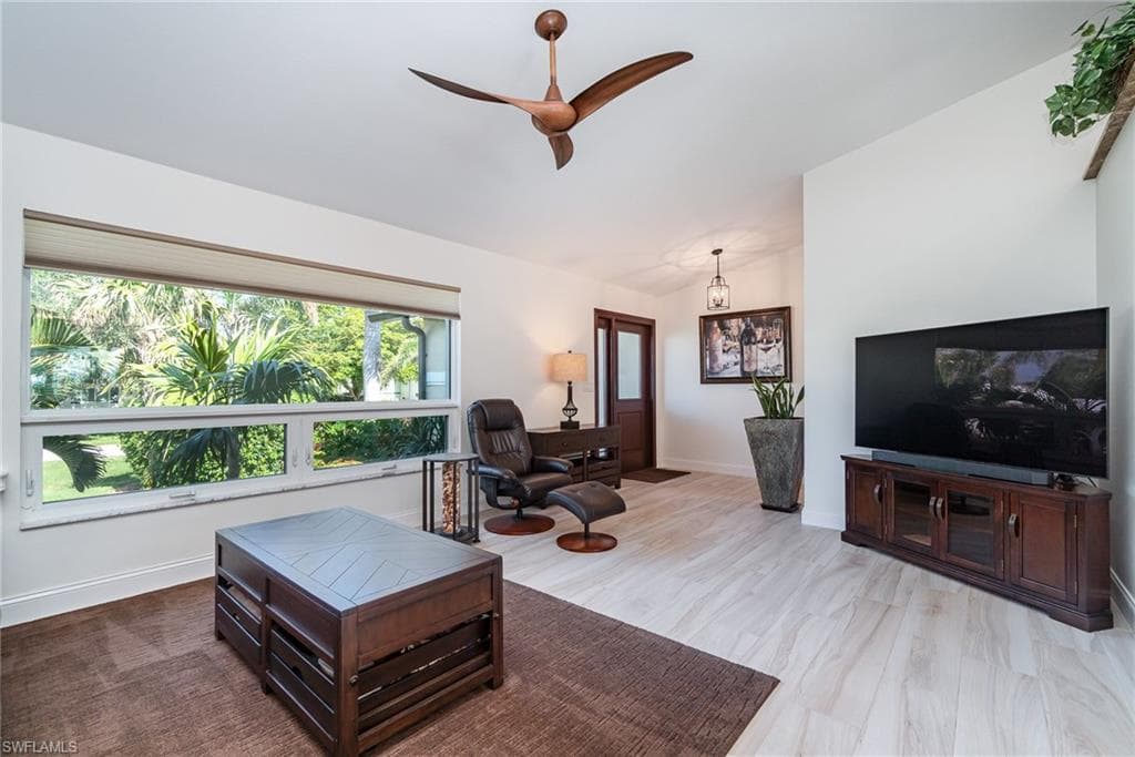 218 2nd St, Bonita Springs, FL 34134-6
