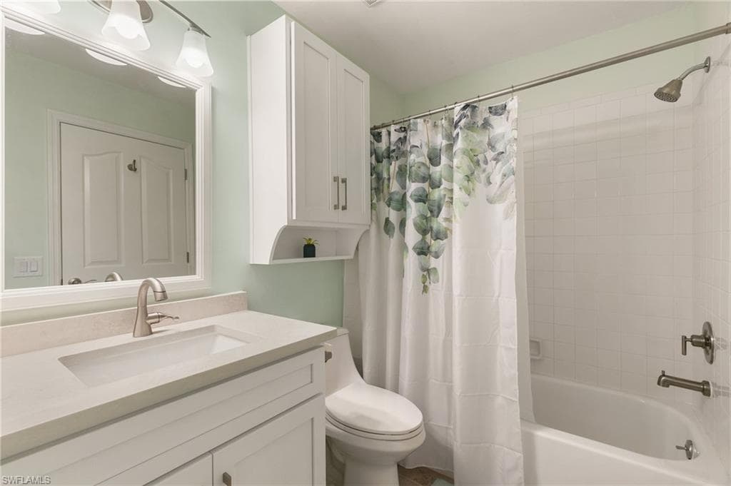657 Saint Andrews Blvd 106-1, Naples, FL 34113-21