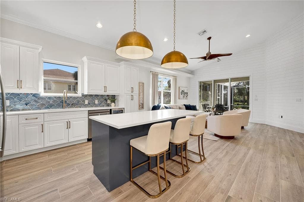 1970 Danford St, Naples, FL 34112-20