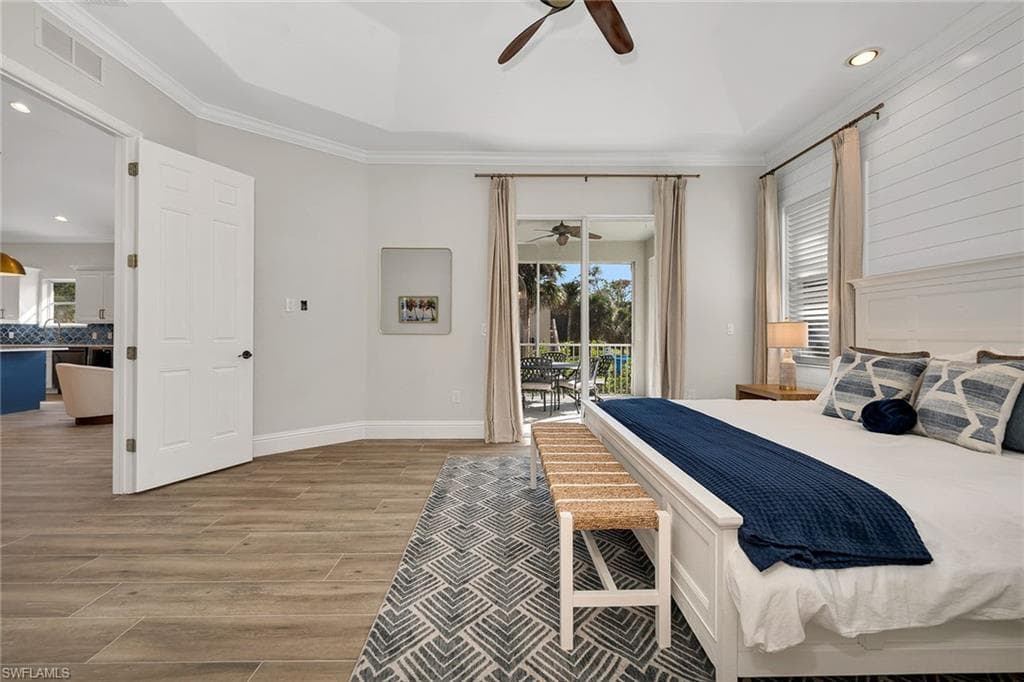 1970 Danford St, Naples, FL 34112-23