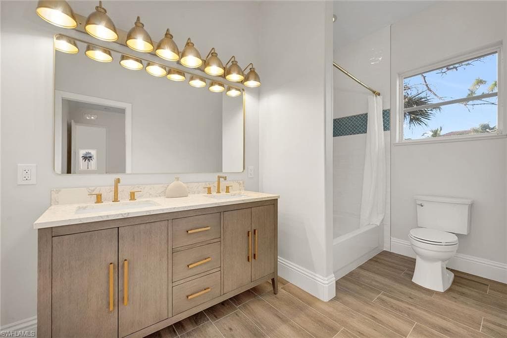 1970 Danford St, Naples, FL 34112-28