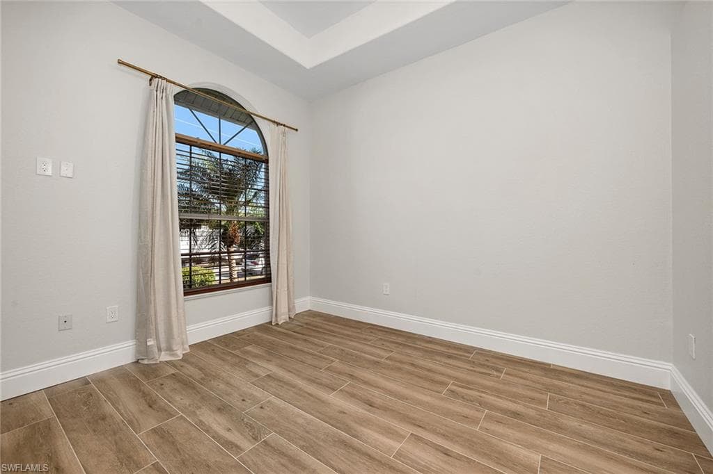 1970 Danford St, Naples, FL 34112-29