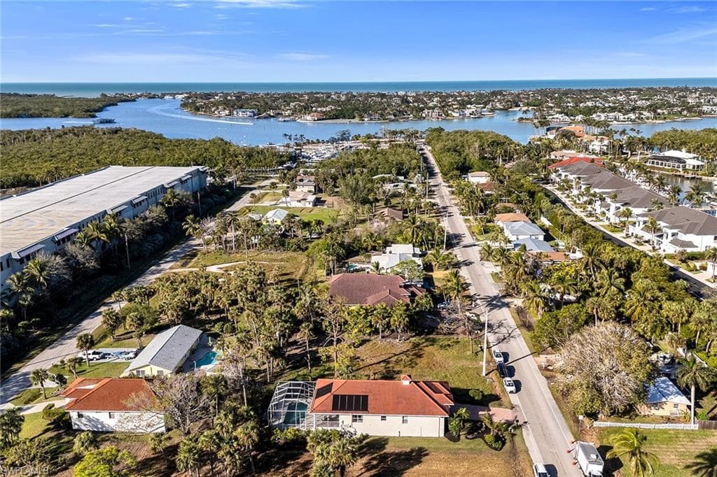 1970 Danford St, Naples, FL 34112-44