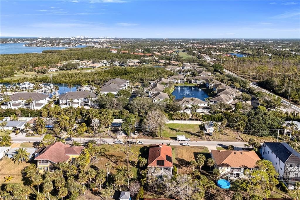 1970 Danford St, Naples, FL 34112-46