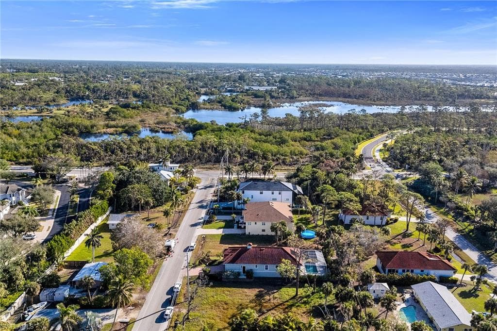 1970 Danford St, Naples, FL 34112-48