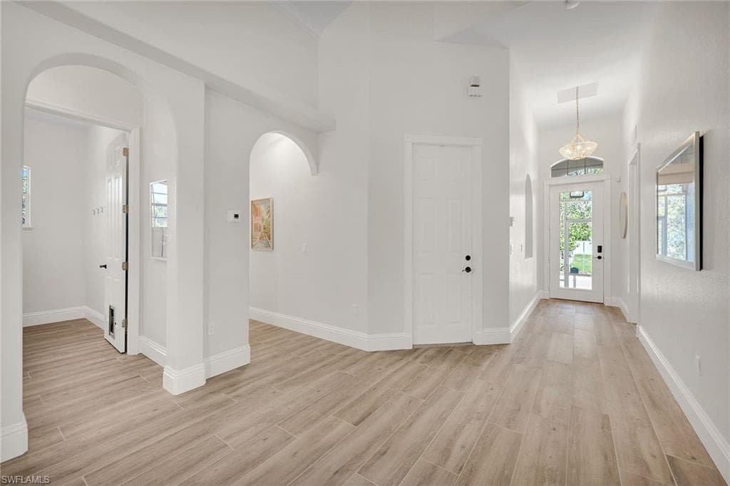 1970 Danford St, Naples, FL 34112-4