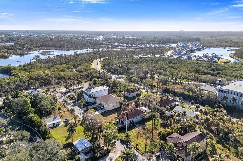1970 Danford St, Naples, FL 34112-49