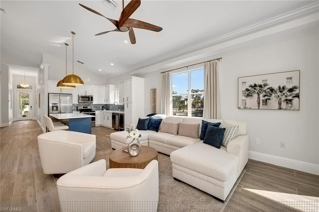 1970 Danford St, Naples, FL 34112-7