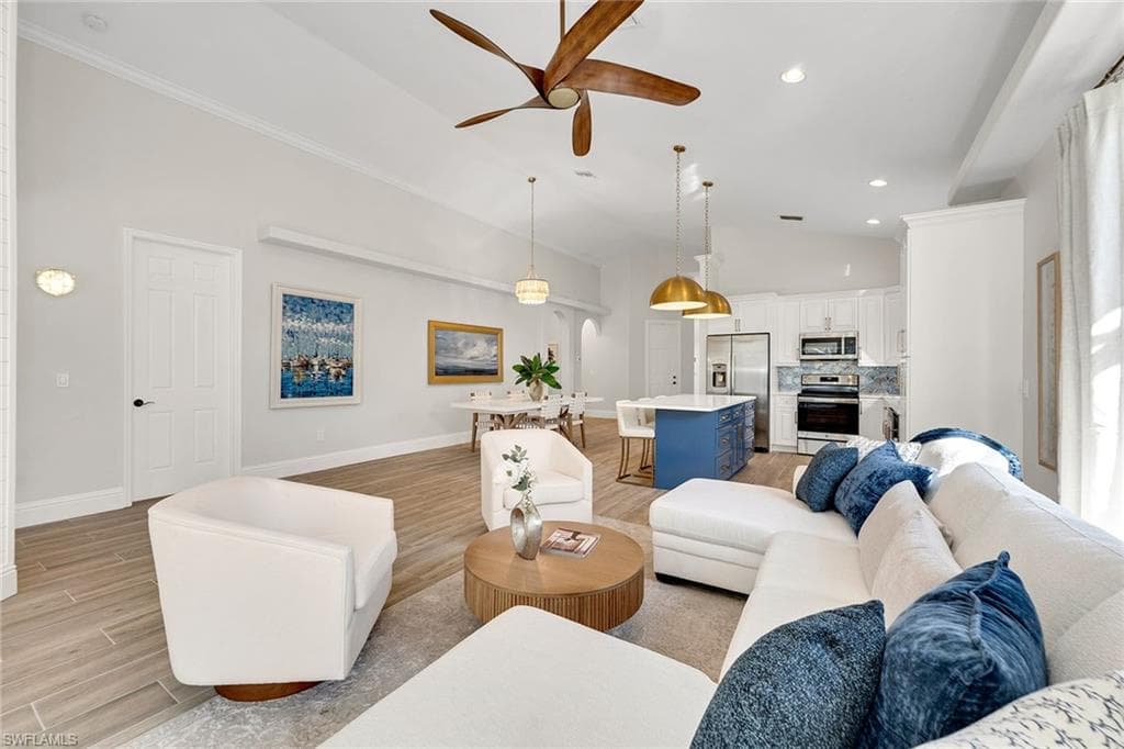 1970 Danford St, Naples, FL 34112-8