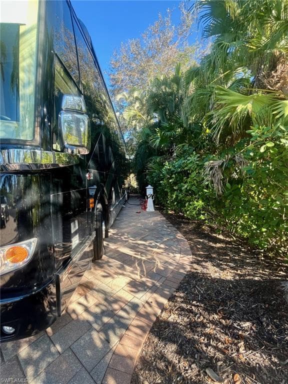 5003 Coach Ln, Naples, FL 34114-16
