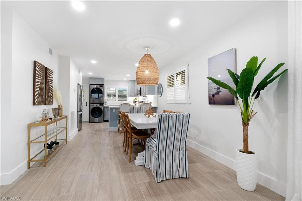 1100 8th Ave S 206c, Naples, FL 34102-17
