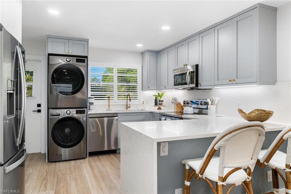 1100 8th Ave S 206c, Naples, FL 34102-19
