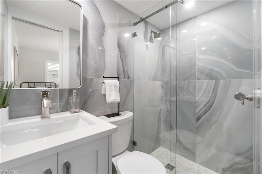 1100 8th Ave S 206c, Naples, FL 34102-37