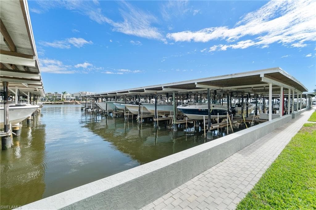 1100 8th Ave S 206c, Naples, FL 34102-3