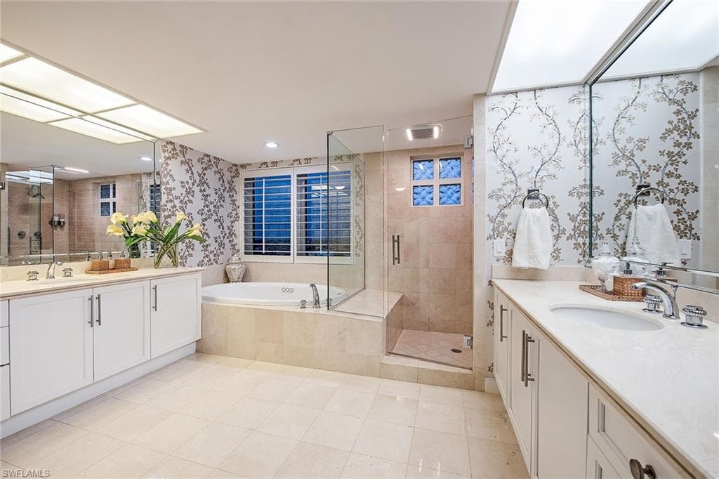 3991 Gulf Shore Blvd N Ph102, Naples, FL 34103-14