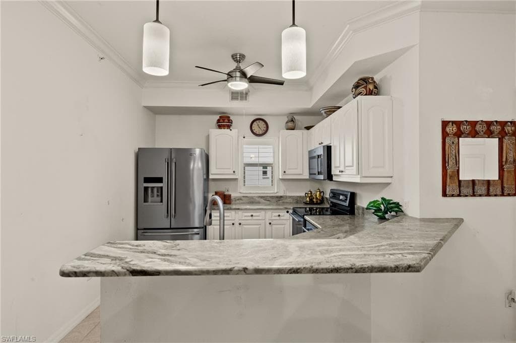 2155 Cay Lagoon Dr 411, Naples, FL 34109-11