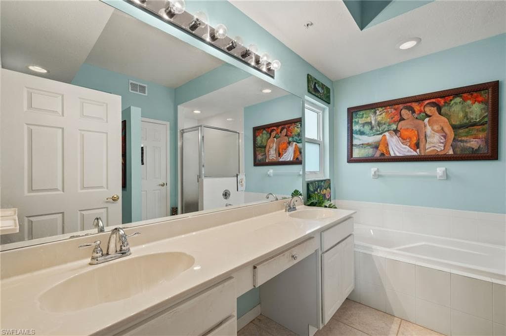 2155 Cay Lagoon Dr 411, Naples, FL 34109-17