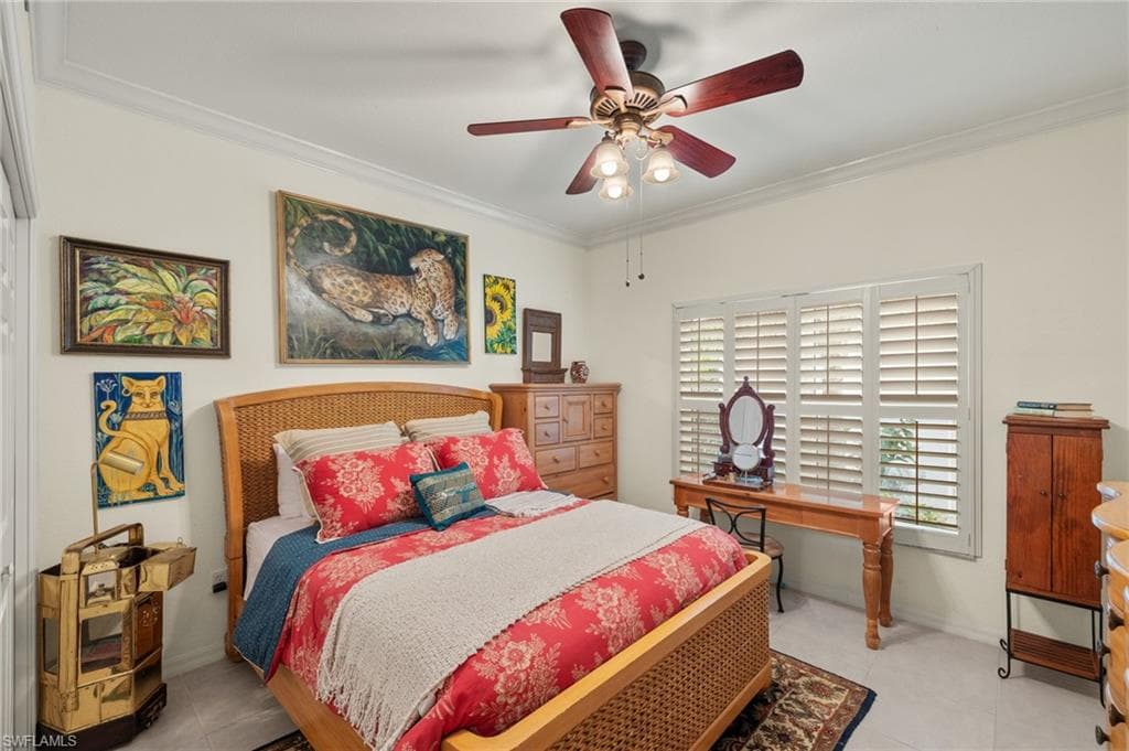 2155 Cay Lagoon Dr 411, Naples, FL 34109-19