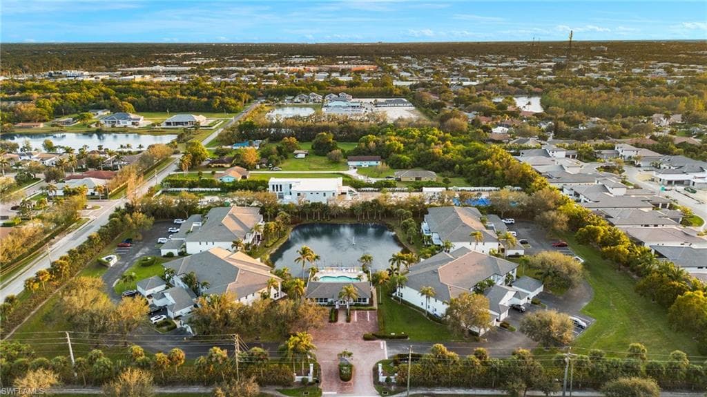 2155 Cay Lagoon Dr 411, Naples, FL 34109-25