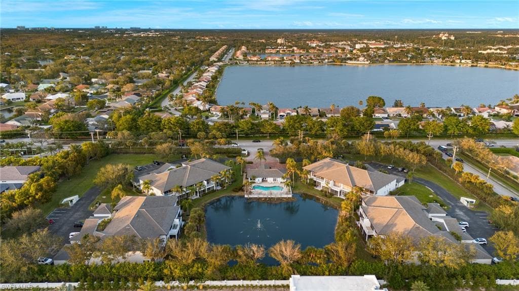 2155 Cay Lagoon Dr 411, Naples, FL 34109-29