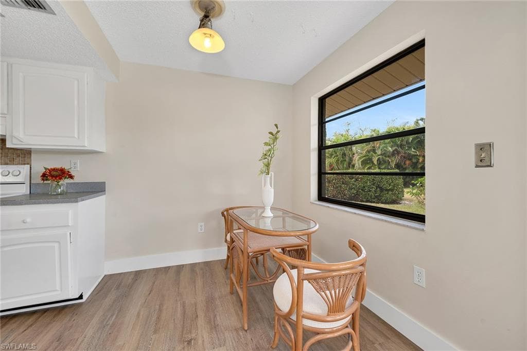 4925 Molokai Dr 16, Naples, FL 34112-21