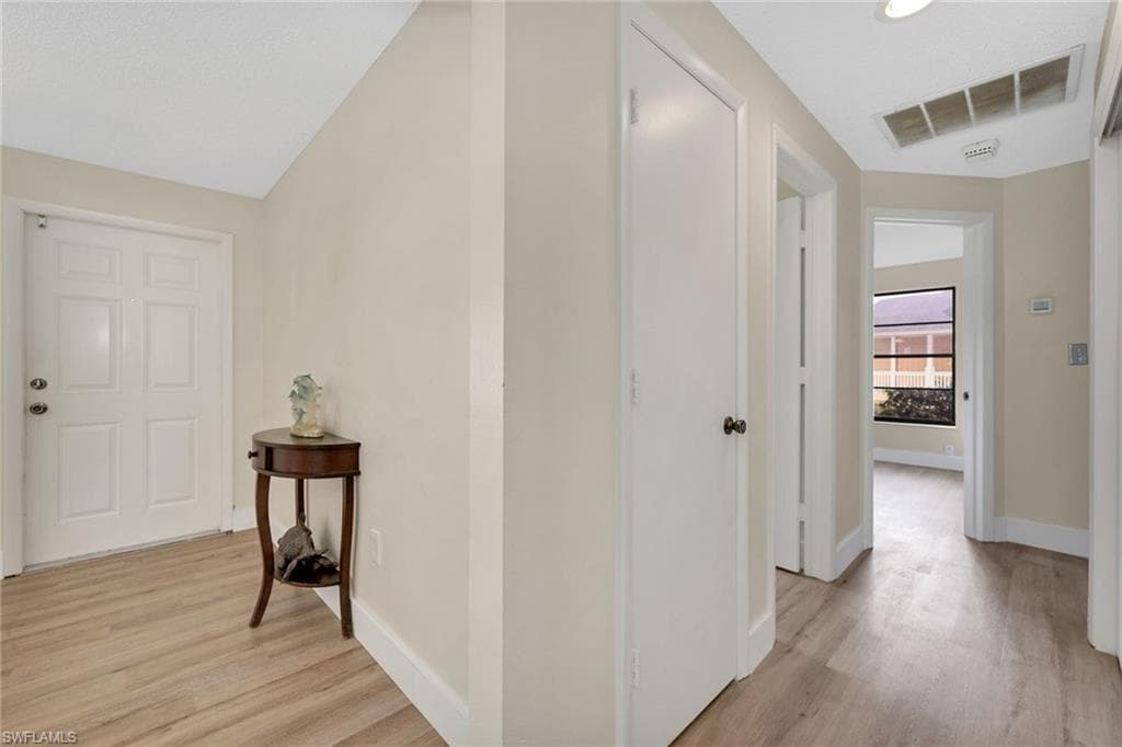 4925 Molokai Dr 16, Naples, FL 34112-2