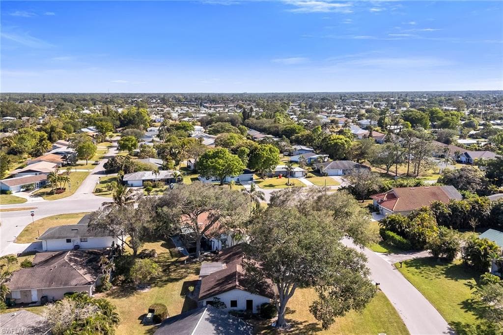 4925 Molokai Dr 16, Naples, FL 34112-45