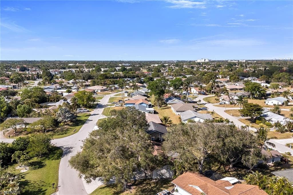 4925 Molokai Dr 16, Naples, FL 34112-49