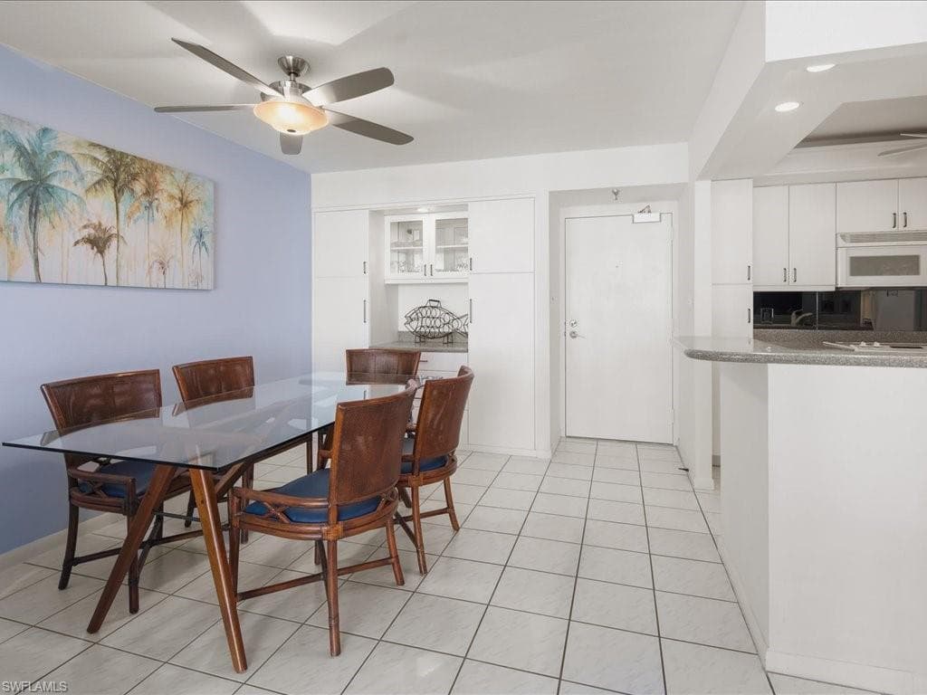 380 Seaview Ct 908, Marco Island, FL 34145-9