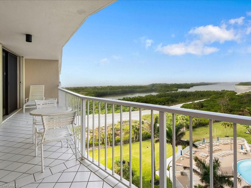 380 Seaview Ct 908, Marco Island, FL 34145-17