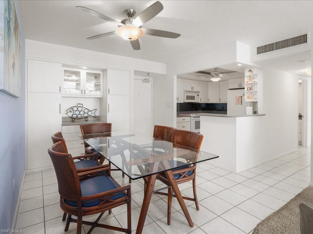 380 Seaview Ct 908, Marco Island, FL 34145-8