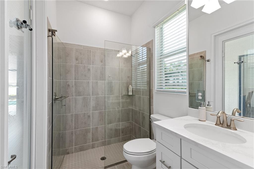 14404 Blue Bay Cir, Fort Myers, FL 33913-24