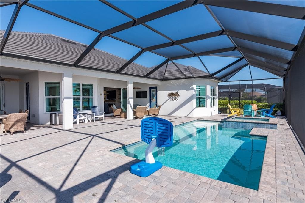 14404 Blue Bay Cir, Fort Myers, FL 33913-32