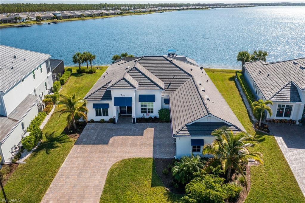 14404 Blue Bay Cir, Fort Myers, FL 33913-33