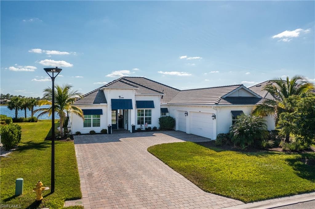 14404 Blue Bay Cir, Fort Myers, FL 33913-4