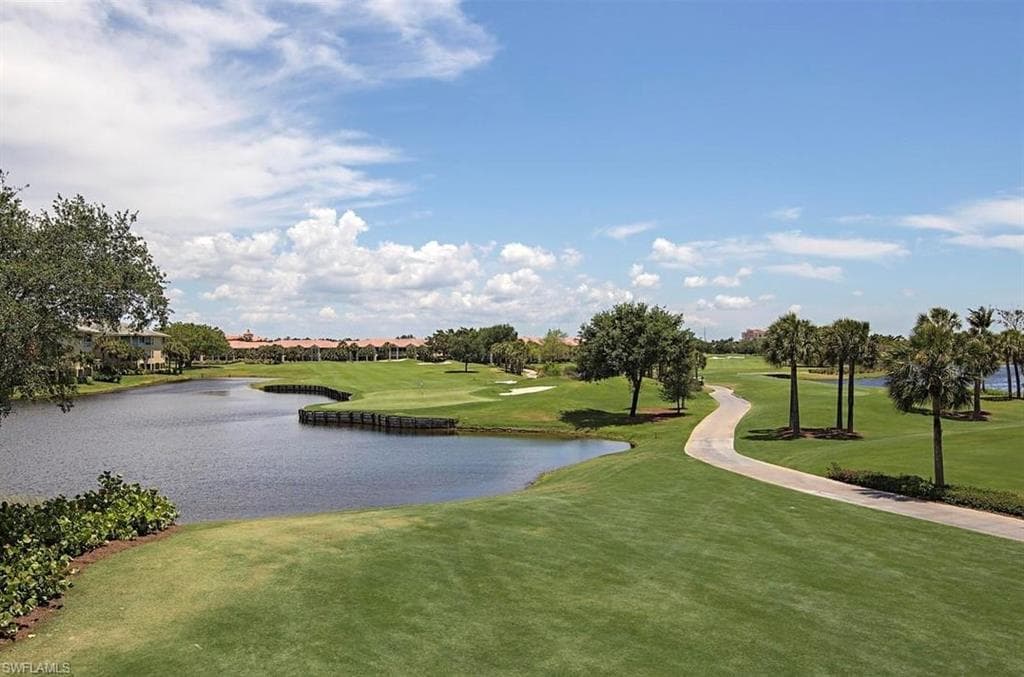 1880 Les Chateaux Blvd 201, Naples, FL 34109-17