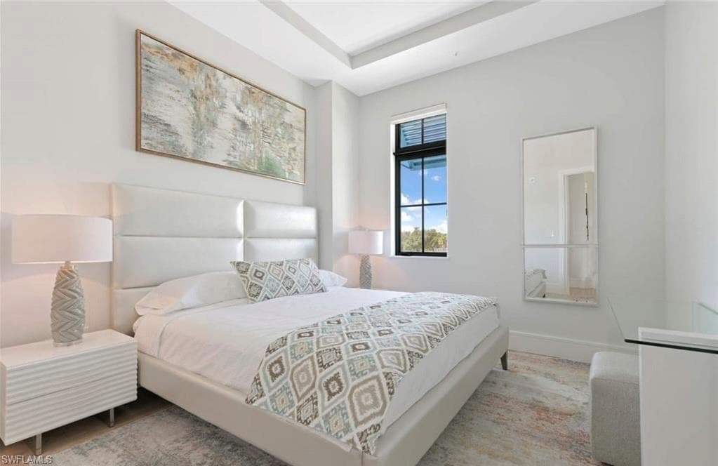 101 8th St 208, Naples, Fl 34102-8
