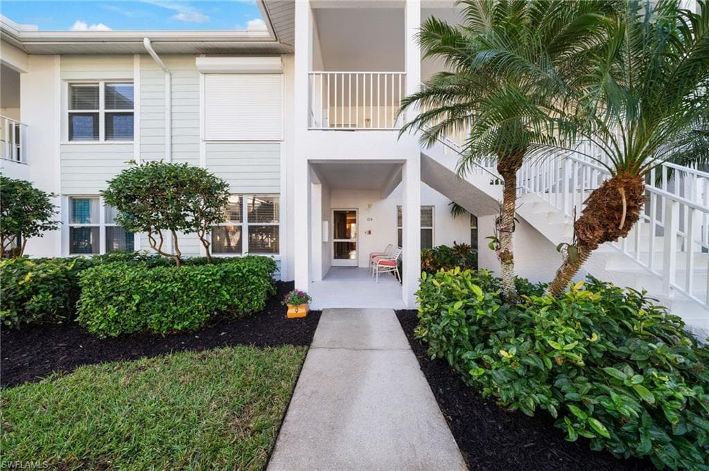 1220 Sarah Jean Cir L105, Naples, FL 34110-31